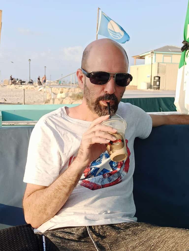 אחיעד חזן עיצוב ובניית אתרים ואוטומציות לעסקים